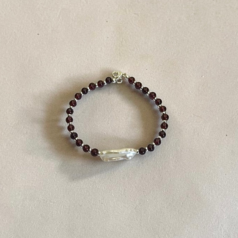 Olivia Biwa Garnet Bracelet